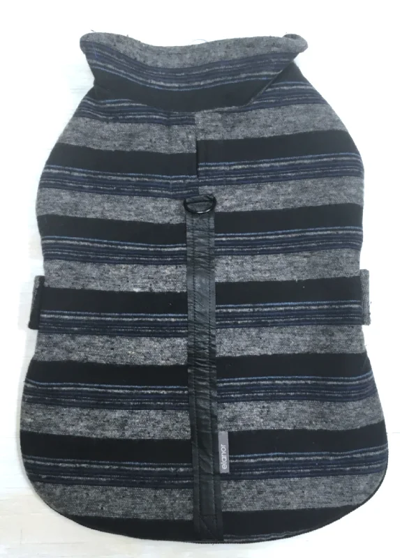 - Automatic temperature adjustment cat bed Elanor Cape Style - Blue and Black Stripes (M)
